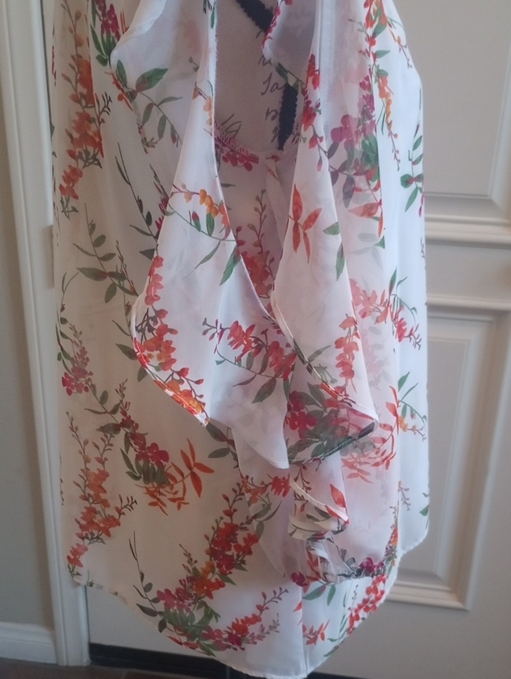 PRICE🔽 Worthington White Floral Tie-Neck Blouse with Pink & Green Print - Picture 6 of 8